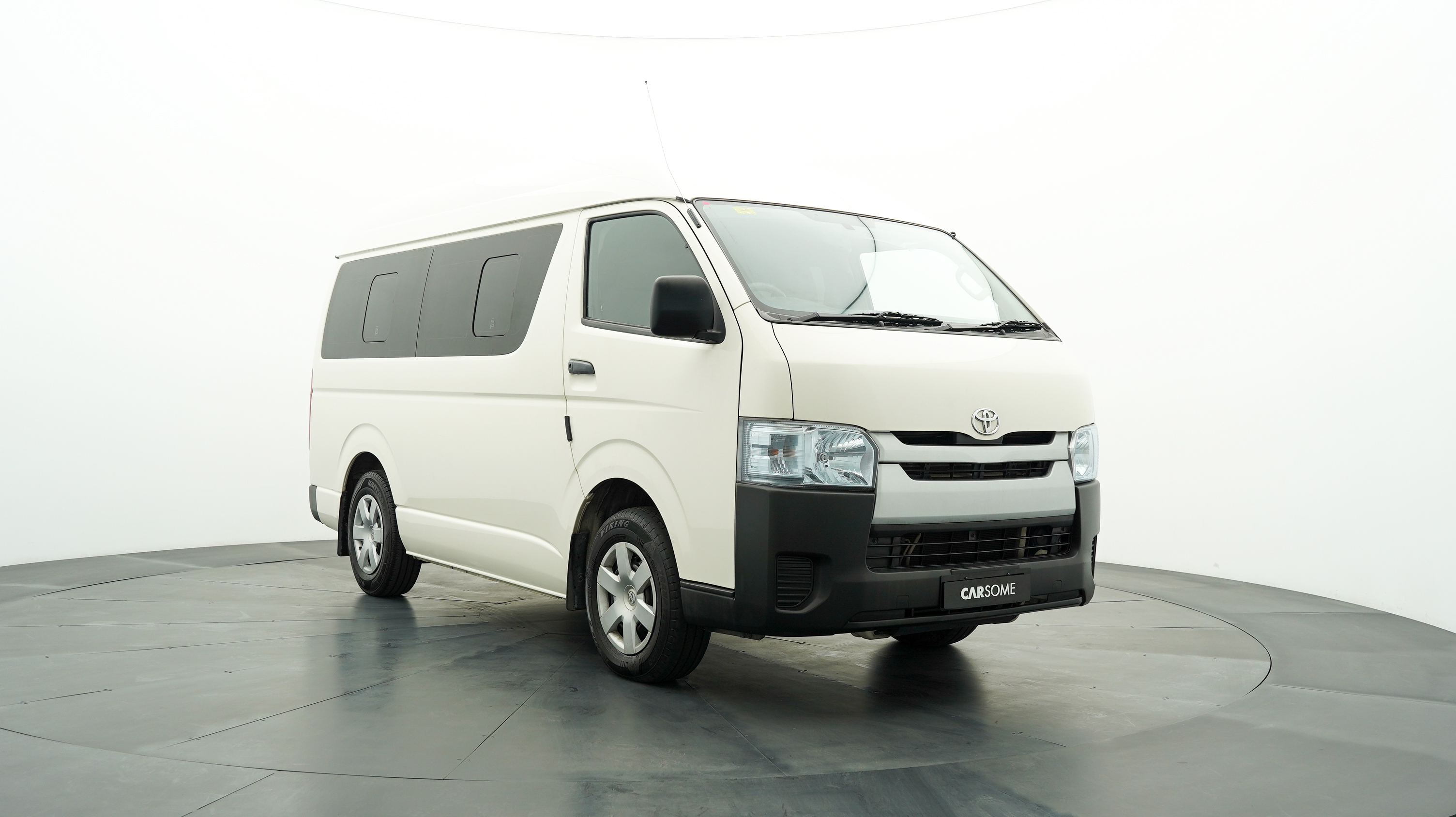 toyota hiace window van 2.5