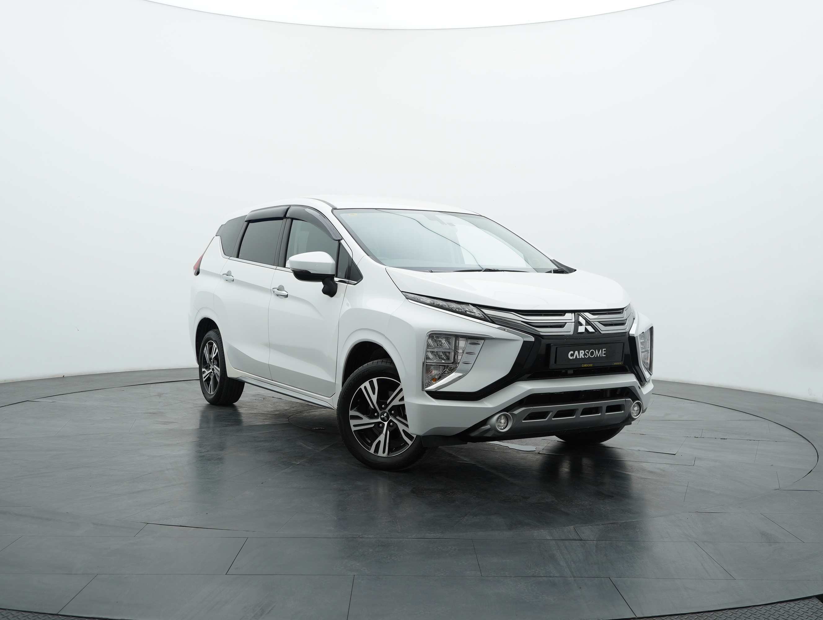 Mitsubishi Xpander 1.5 Cross 2023 - 7 Seater