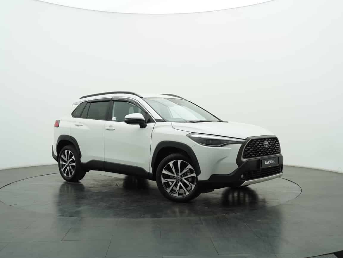 Toyota_Corolla Cross_2022_White_B2C_CARSOME