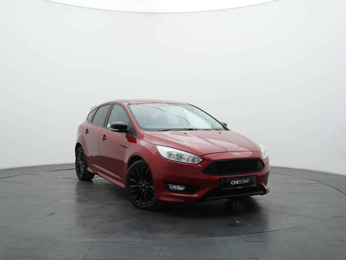 Ford_Focus_2016_Red_B2C_CARSOME