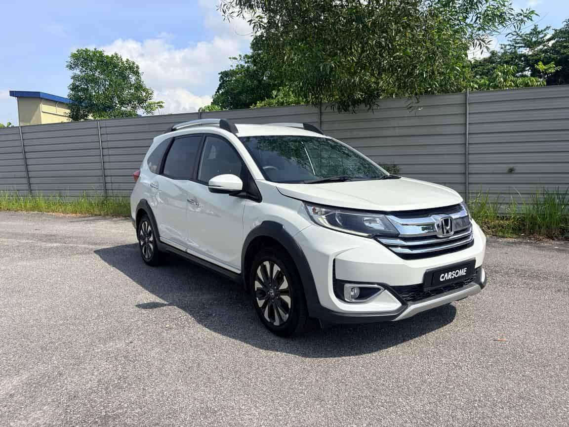 Honda_BR-V_2022_White_B2C_CARSOME