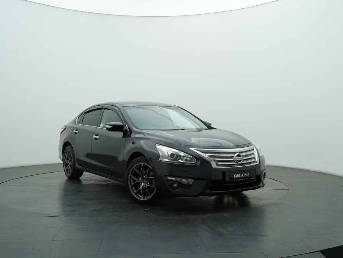 Nissan_Teana_2014_Black_B2C_CARSOME
