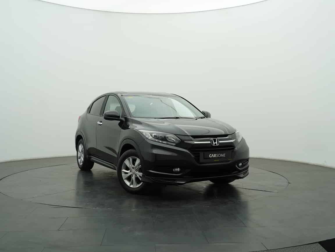 Honda_HR-V_2015_Black_B2C_CARSOME