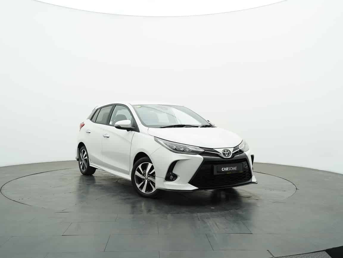 Toyota_Yaris_2021_White_B2C_CARSOME
