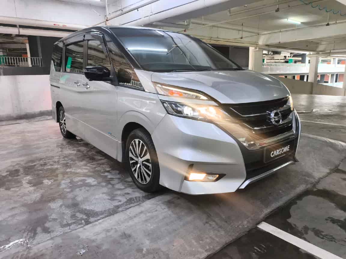 Nissan_Serena_2022_Silver_B2C_CARSOME