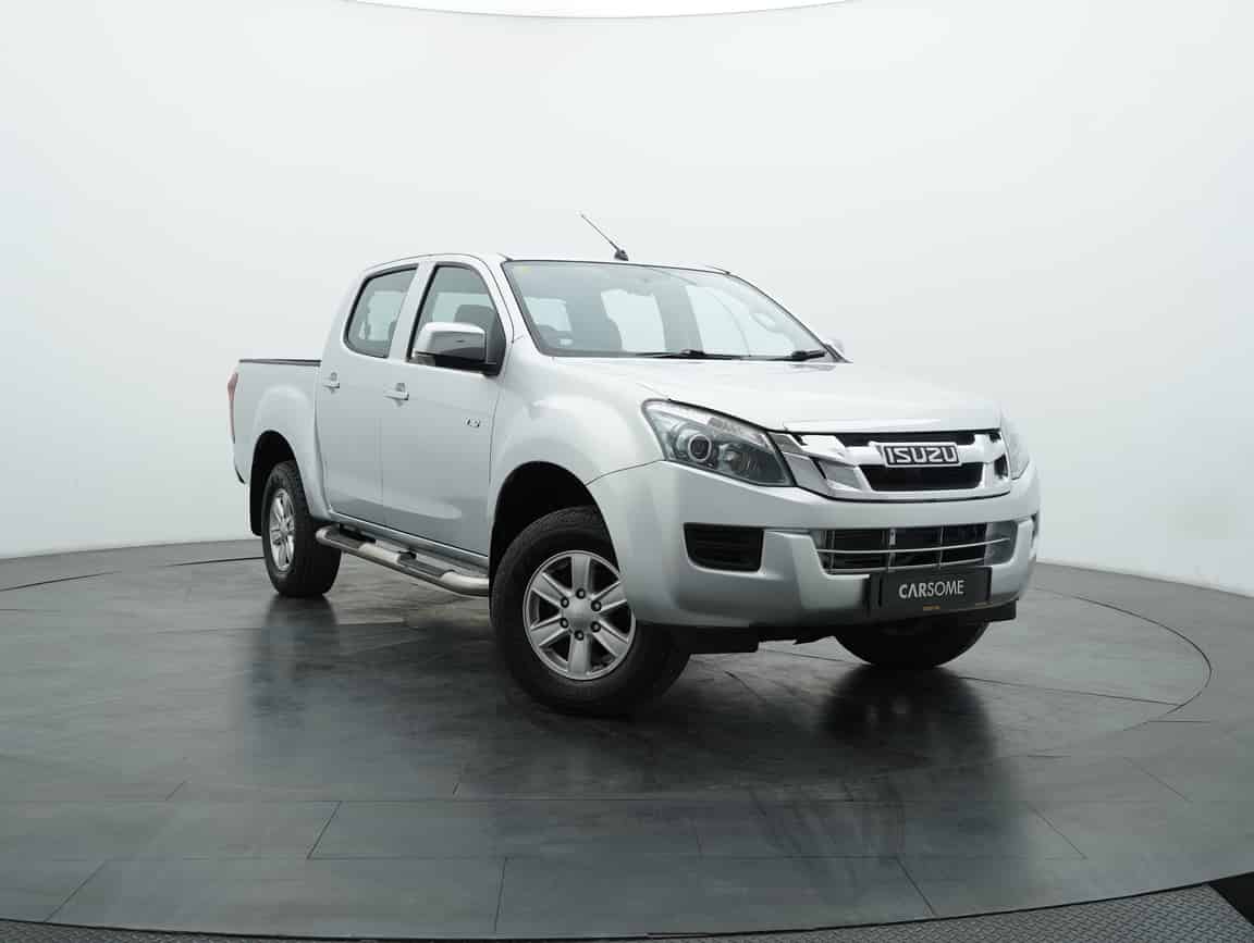 Isuzu_D-Max_2015_Silver_B2C_CARSOME