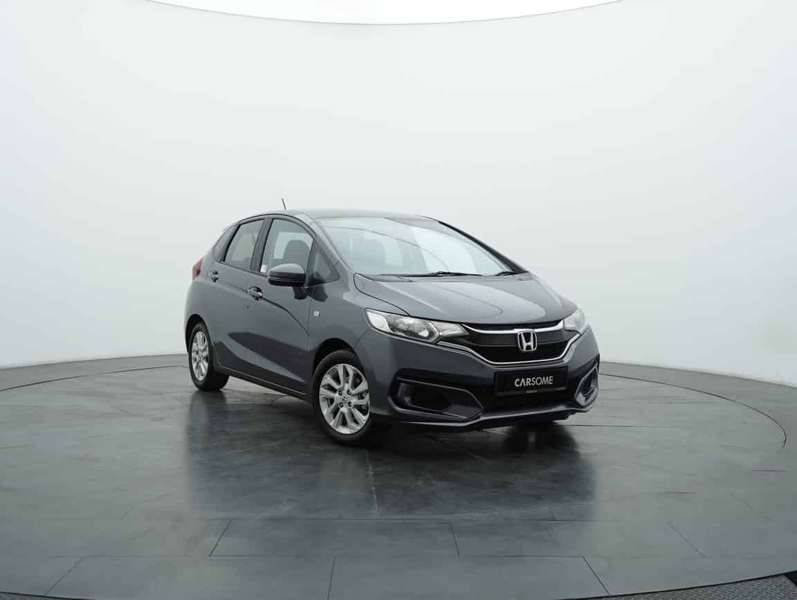 Honda_Jazz_2019_Gray_B2C_CARSOME