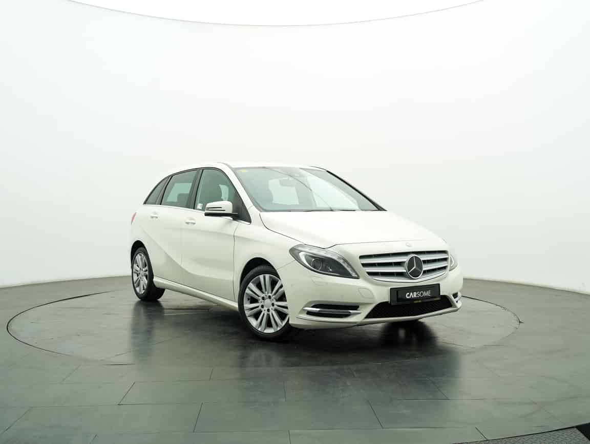 Mercedes-Benz_B200_2014_White_B2C_CARSOME