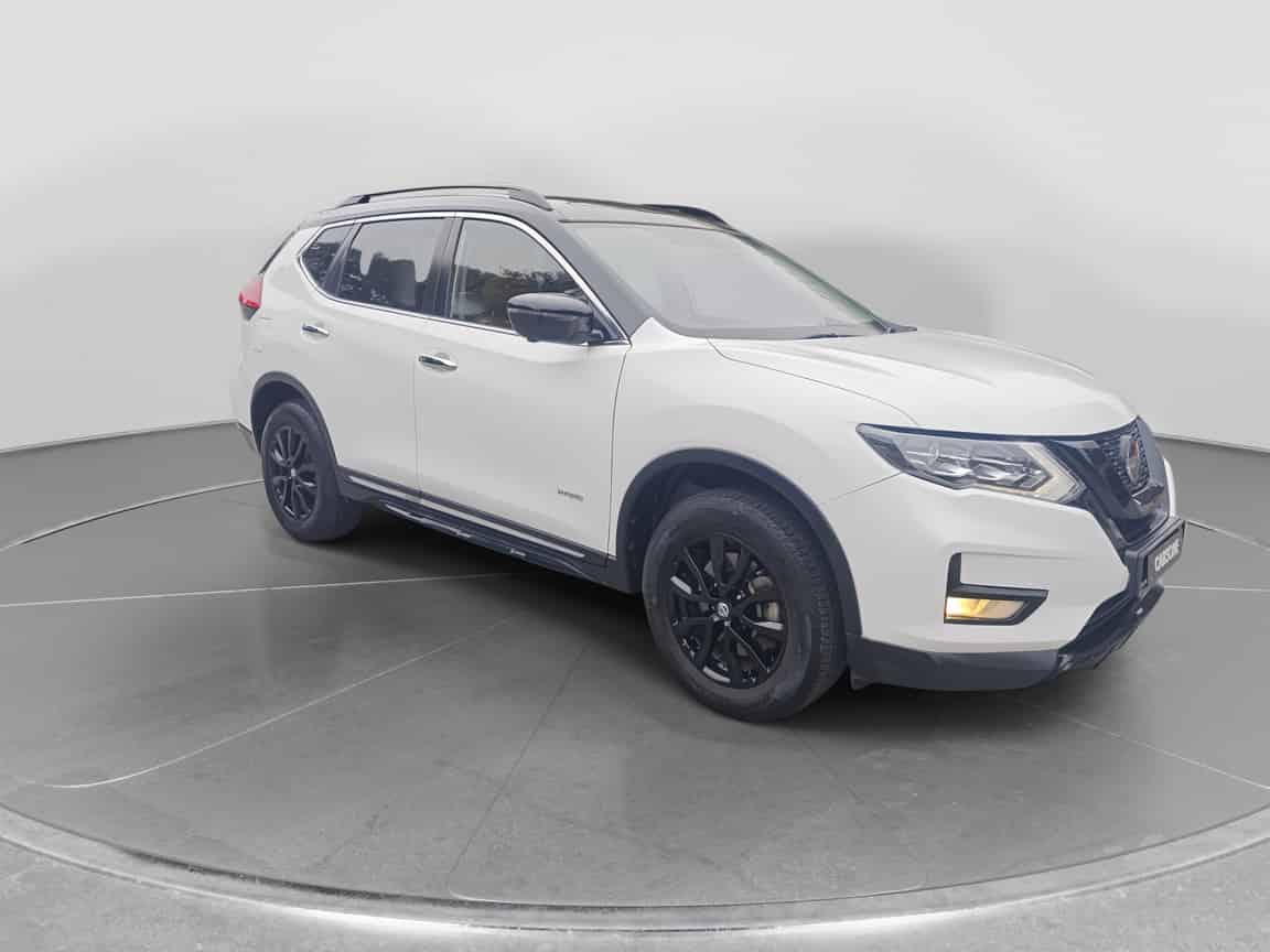 Nissan_X-Trail_2021_White_B2C_CARSOME