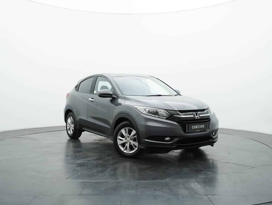 Honda_HR-V_2015_Gray_B2C_CARSOME