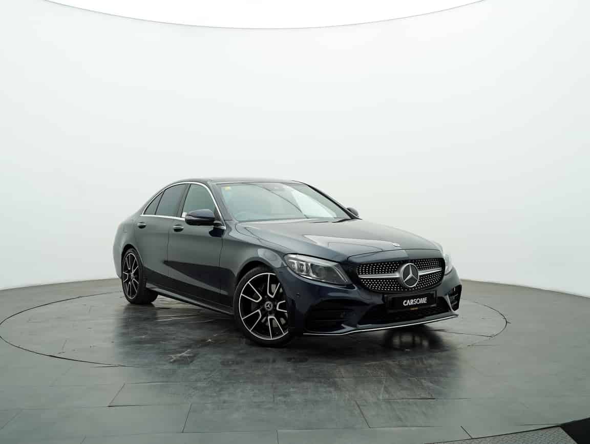 Mercedes-Benz_C300_2021_Blue_B2C_CARSOME
