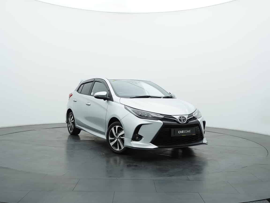 Toyota_Yaris_2021_Silver_B2C_CARSOME