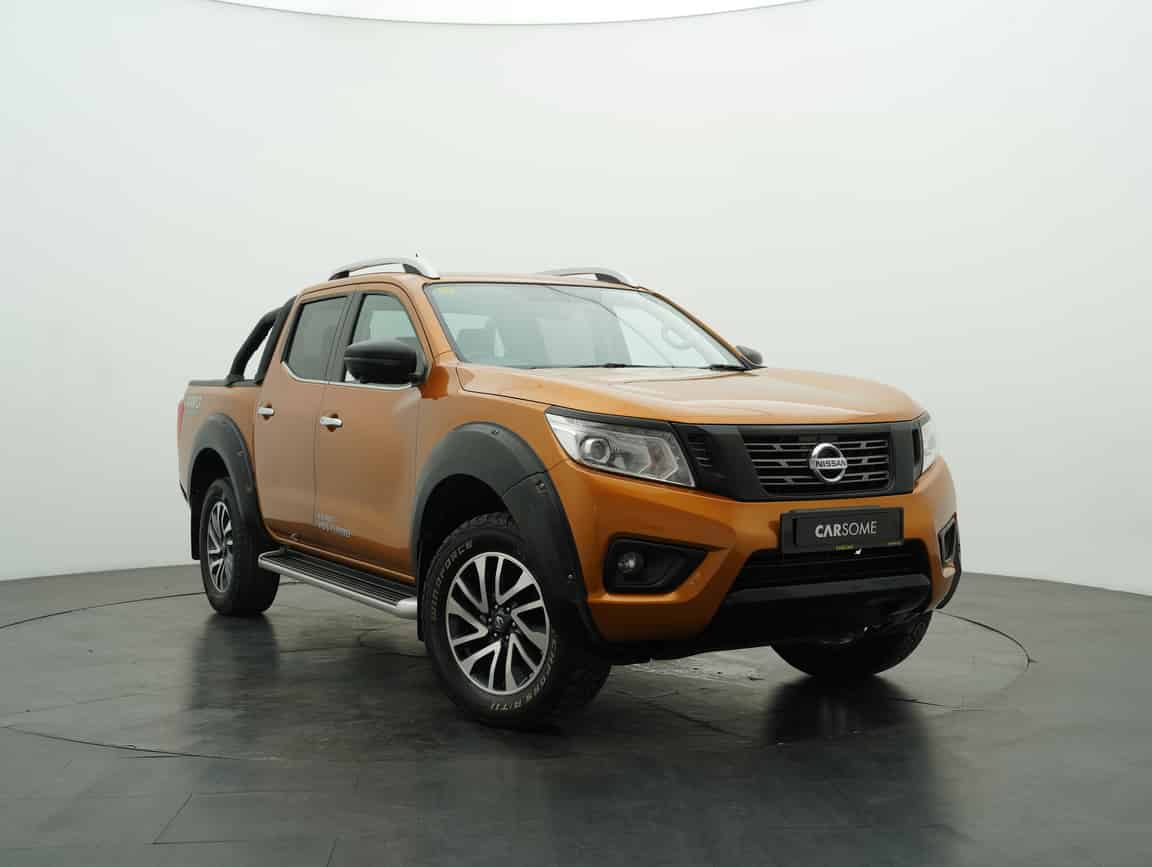 Nissan_Navara_2019_Orange_B2C_CARSOME