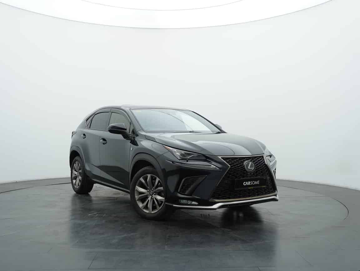 Lexus_NX300_2018_Black_B2C_CARSOME