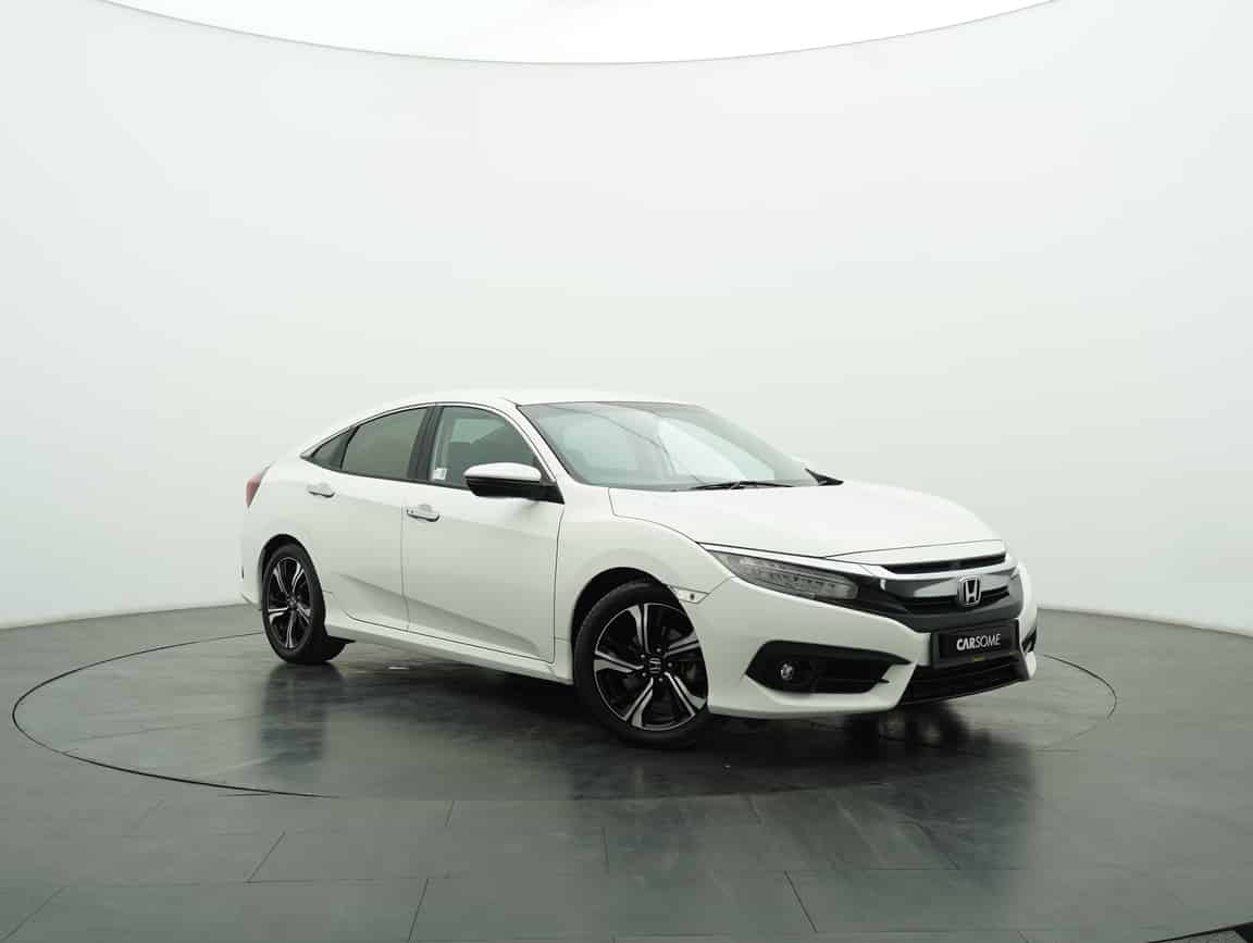 Honda_Civic_2018_White_B2C_CARSOME