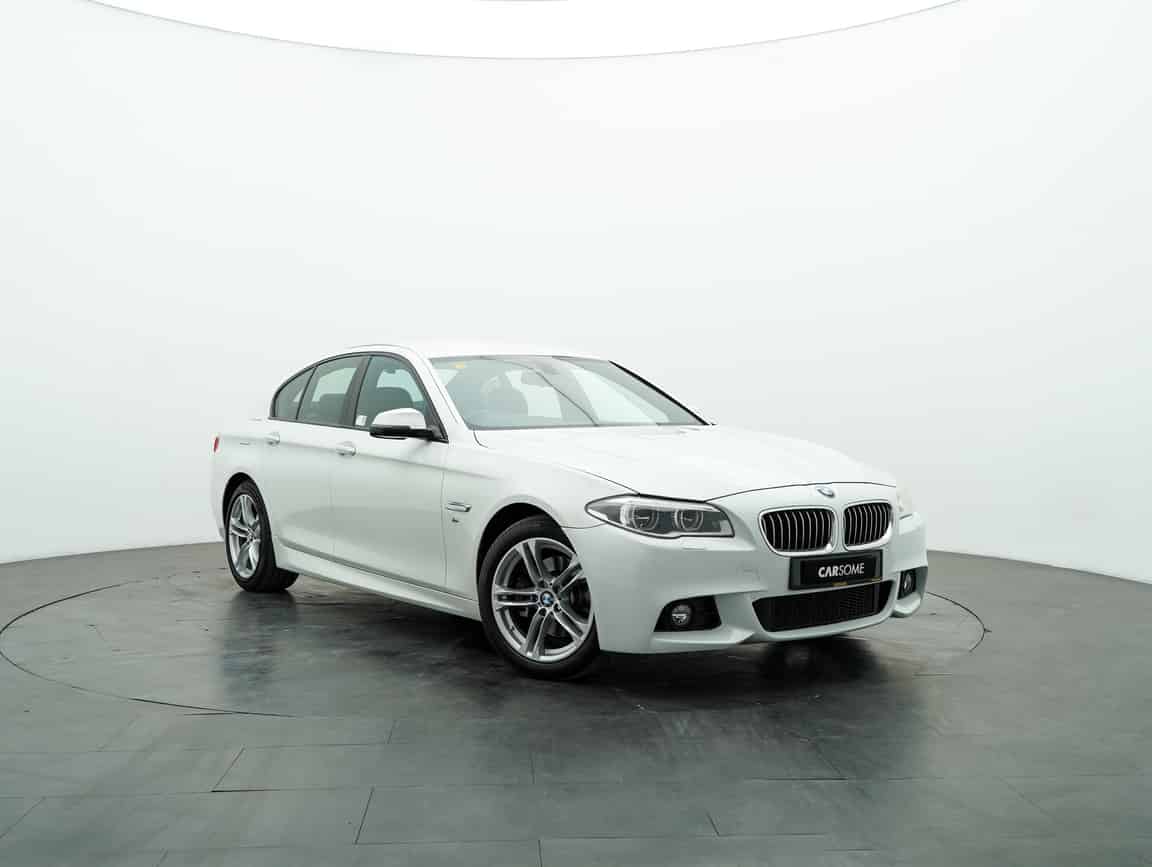 BMW_520i_2016_White_B2C_CARSOME
