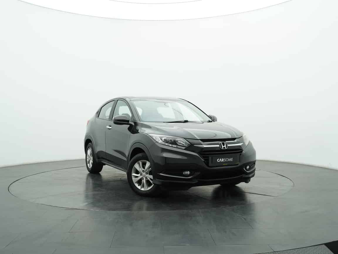 Honda_HR-V_2015_Black_B2C_CARSOME