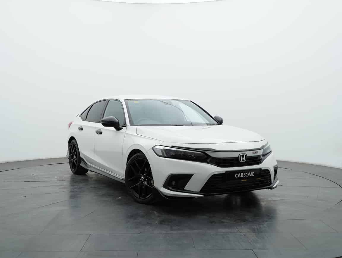 Honda_Civic_2024_White_B2C_CARSOME