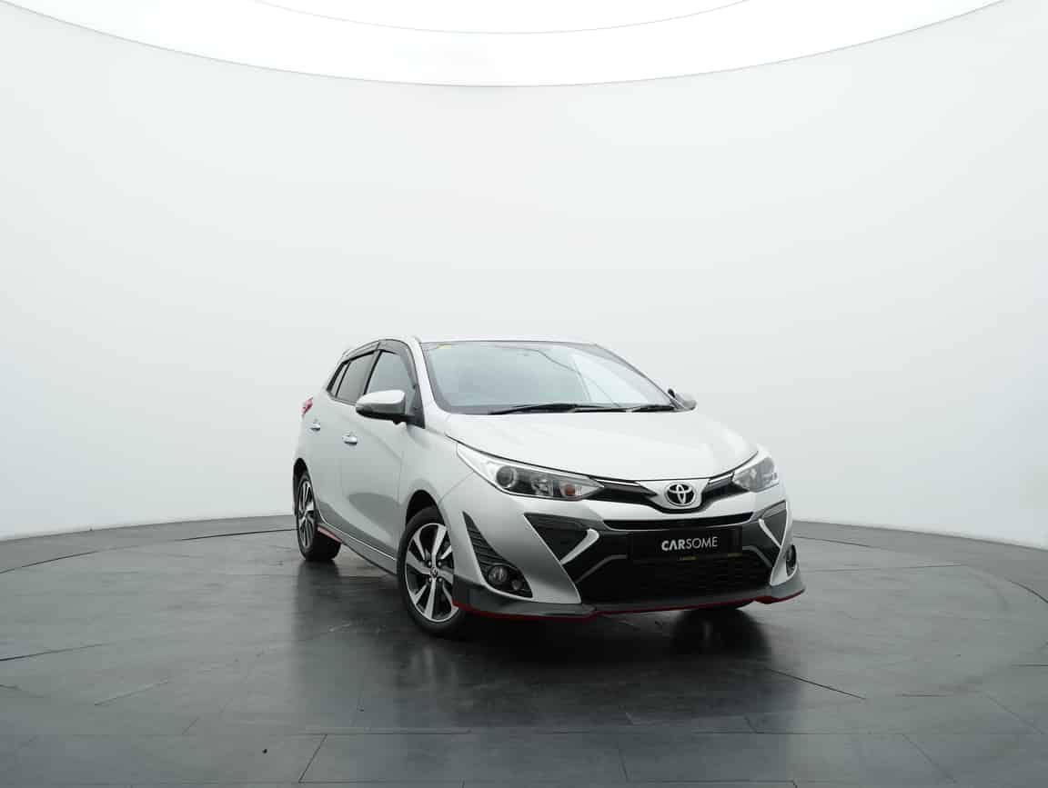 Toyota_Yaris_2019_Silver_B2C_CARSOME