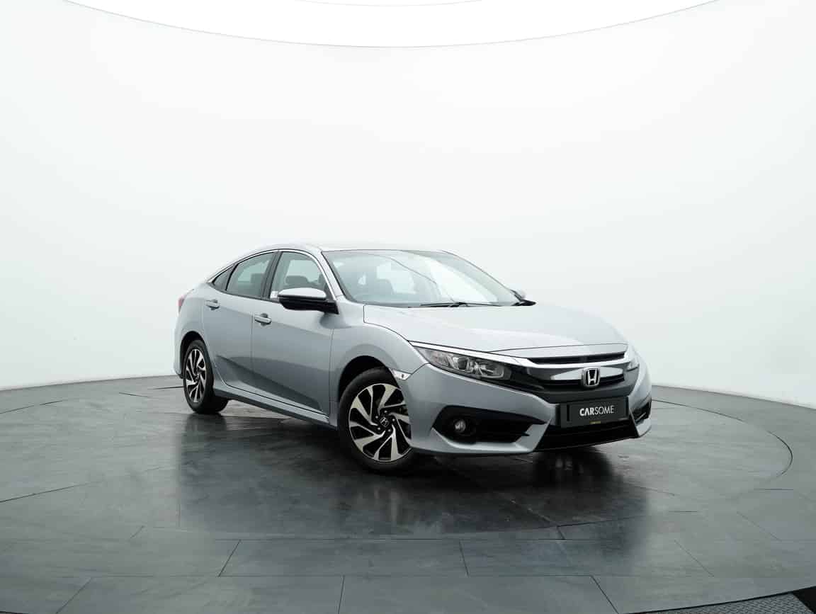 Honda_Civic_2018_Silver_B2C_CARSOME