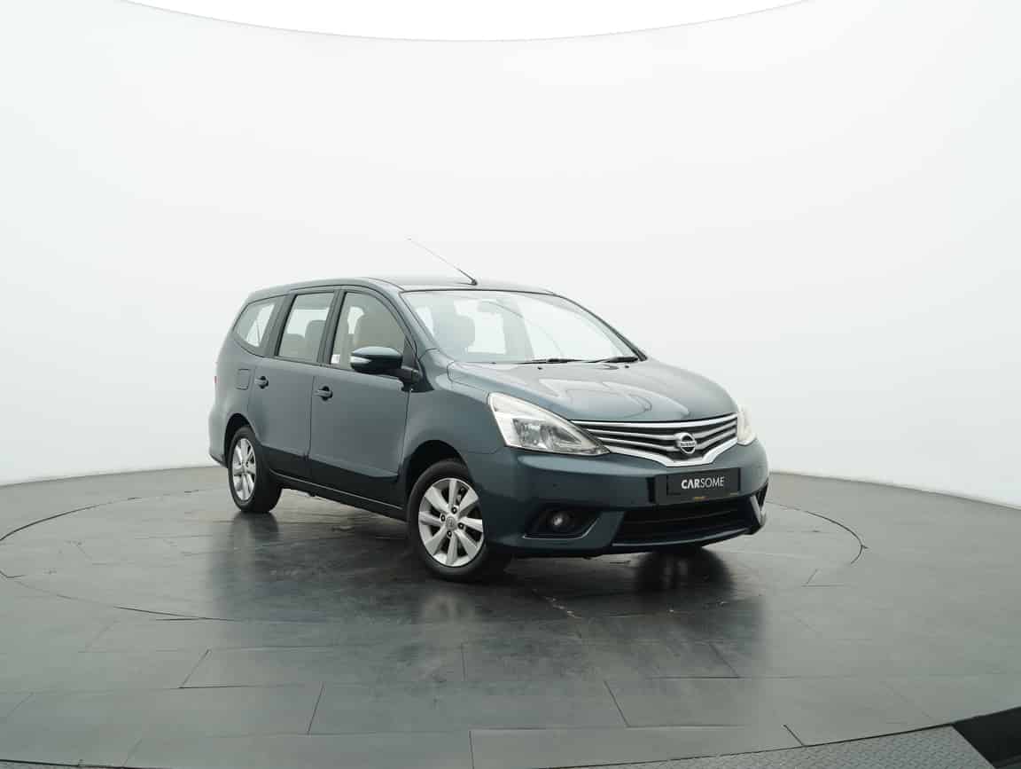 Nissan_Grand Livina_2015_Blue_B2C_CARSOME
