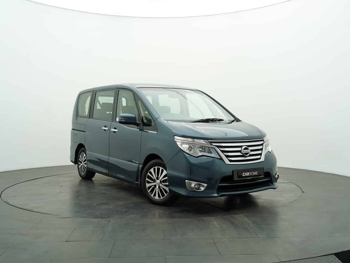 Nissan_Serena_2015_Biru_B2C_CARSOME