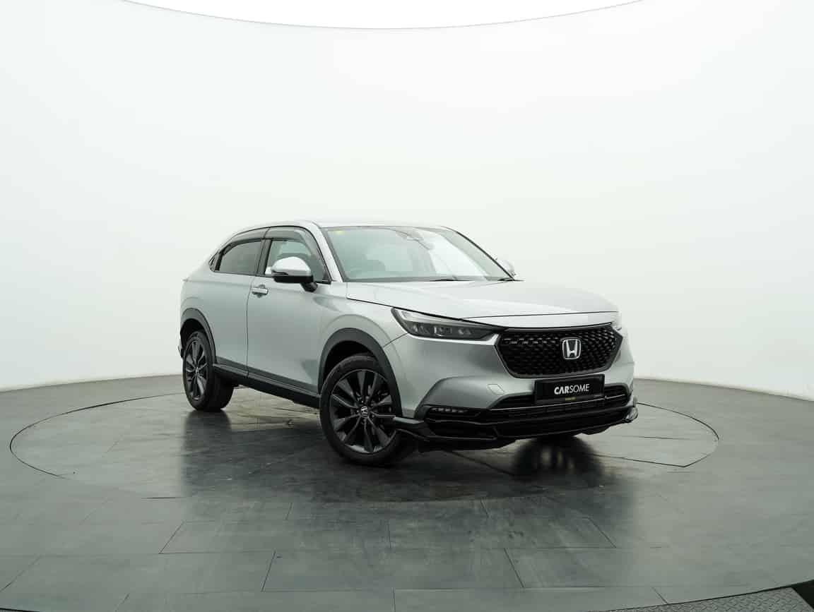 Honda_HR-V_2022_Silver_B2C_CARSOME