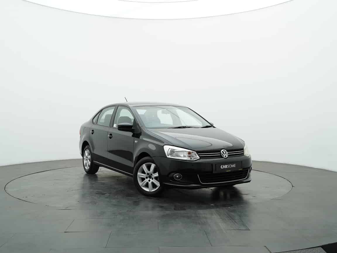 Volkswagen_Polo_2014_Black_B2C_CARSOME