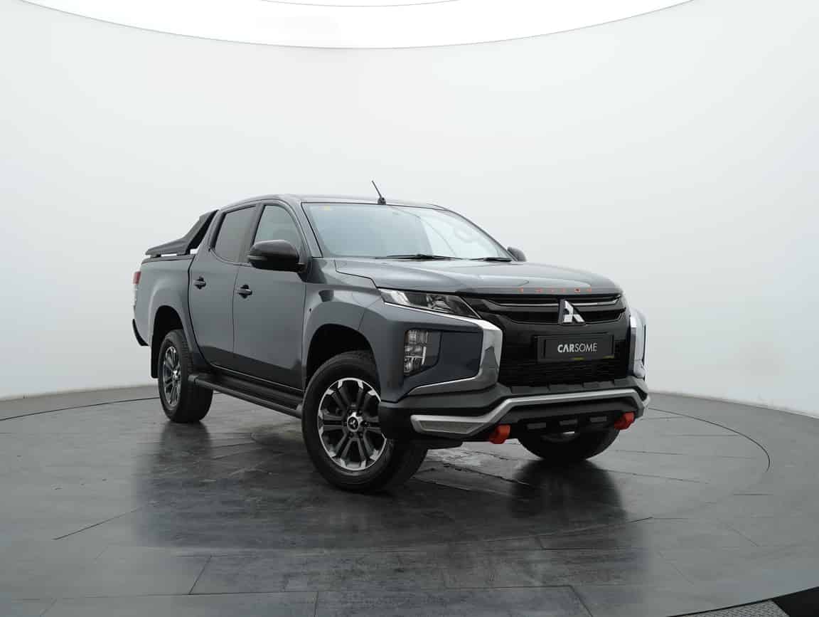 Mitsubishi_Triton_2023_Gray_B2C_CARSOME