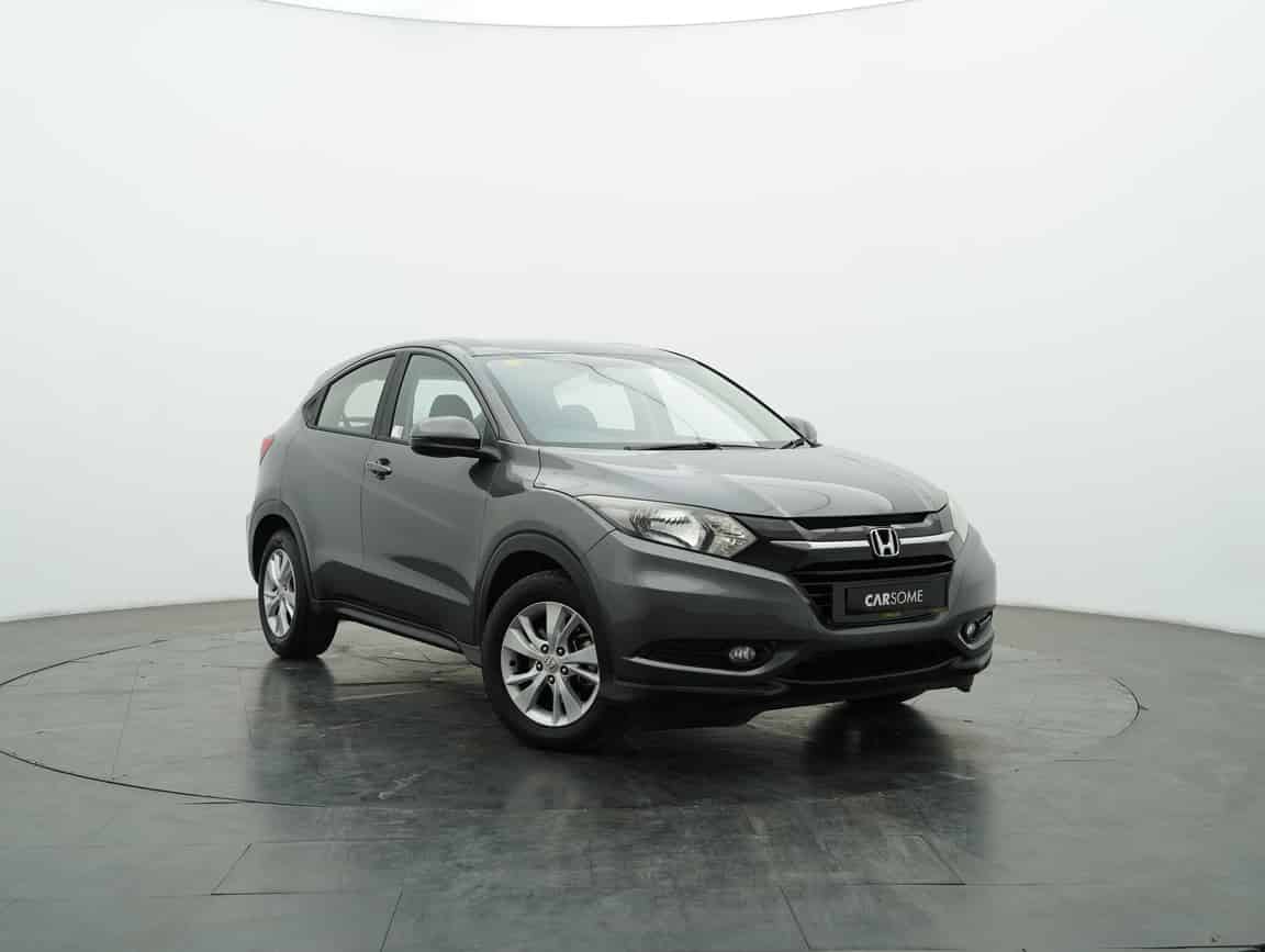 Honda_HR-V_2015_Gray_B2C_CARSOME
