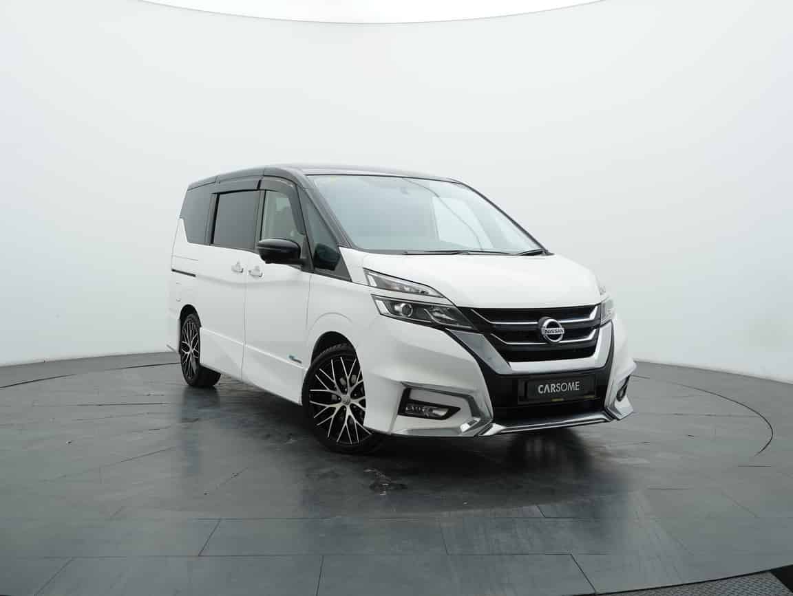 Nissan_Serena_2021_White_B2C_CARSOME