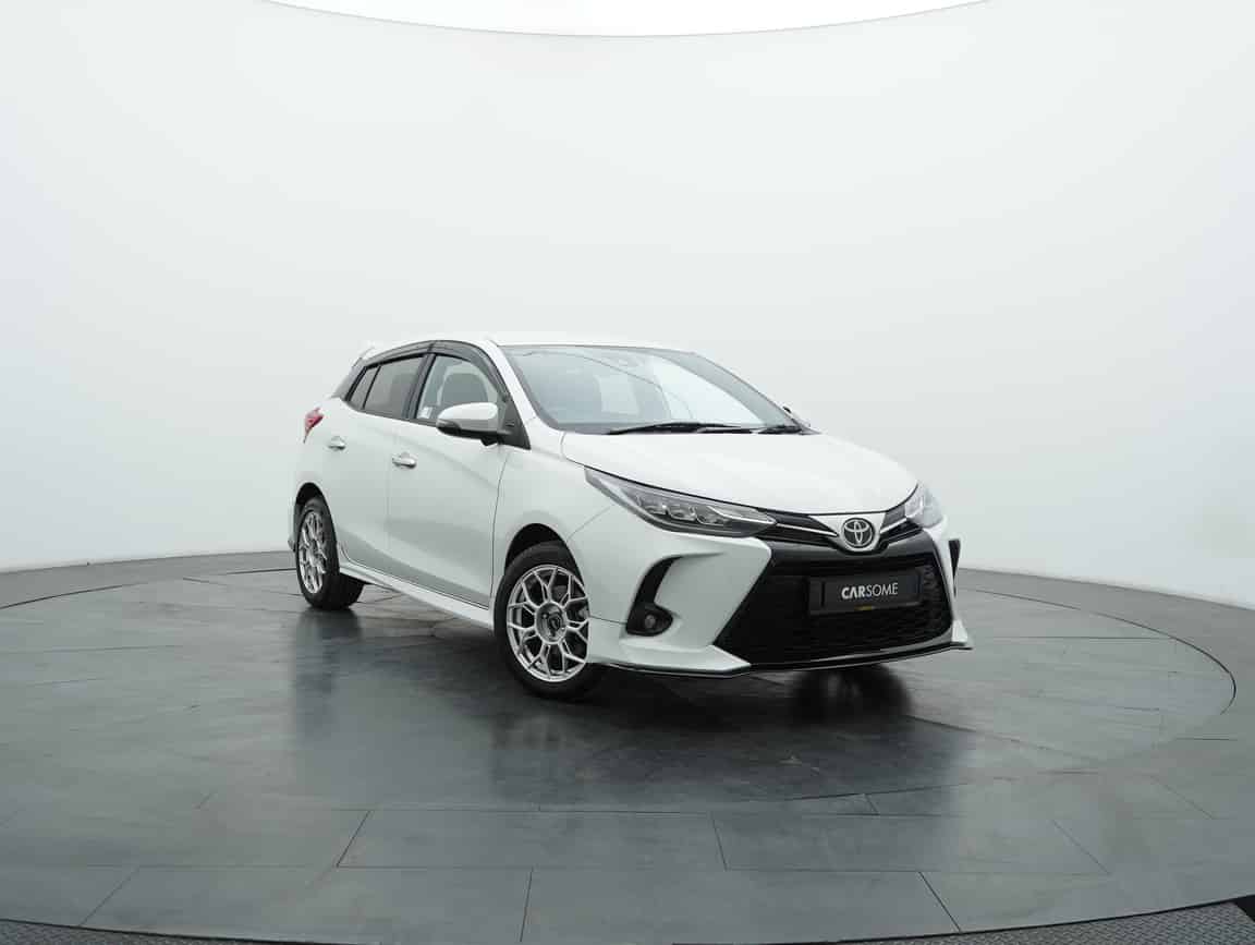 Toyota_Yaris_2021_White_B2C_CARSOME