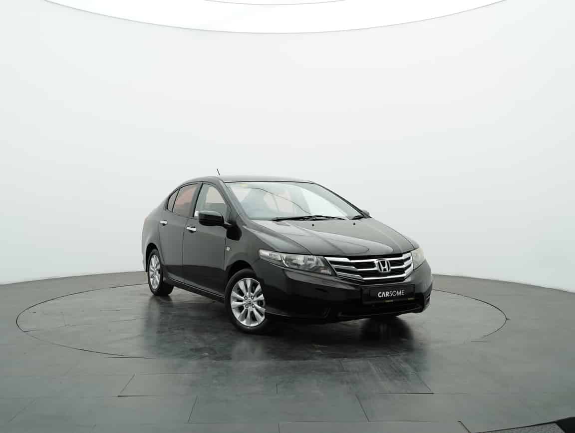 Honda_City_2013_Hitam_B2C_CARSOME