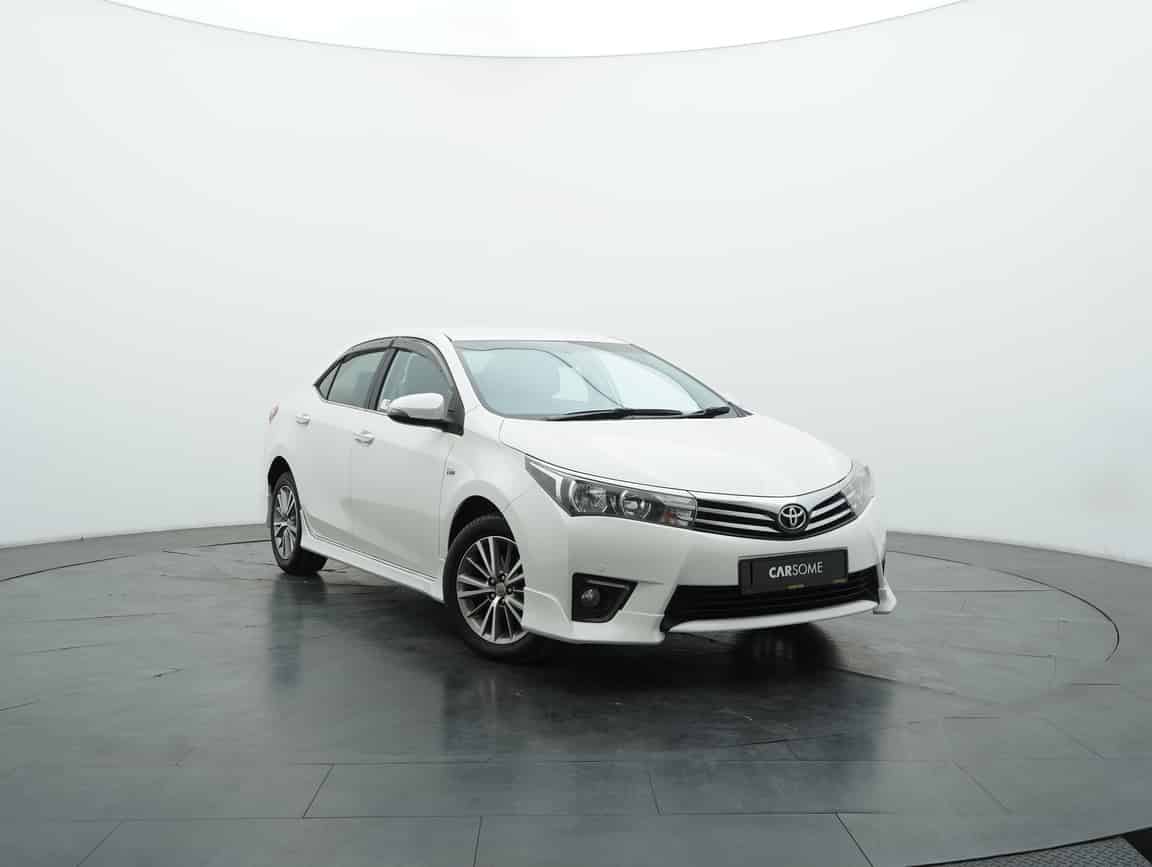 Toyota_Corolla Altis_2016_White_B2C_CARSOME