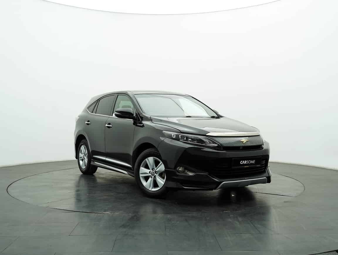 Toyota_Harrier_2014_Black_B2C_CARSOME