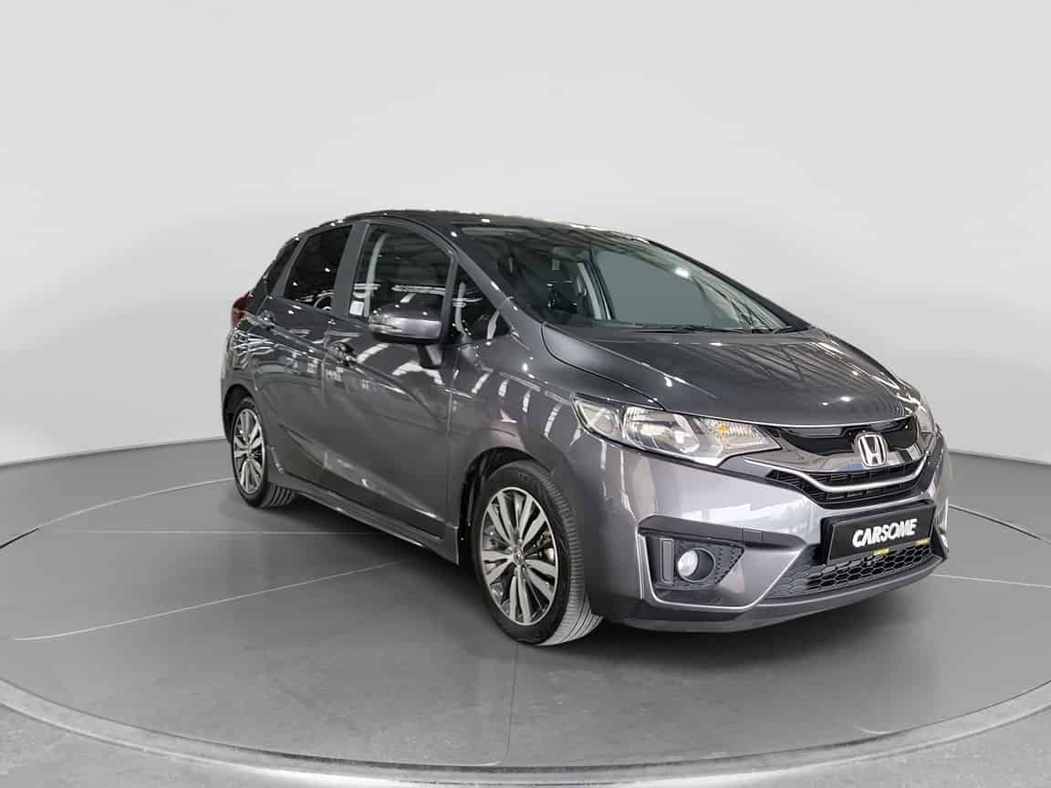 Honda_Jazz_2016_Kelabu_B2C_CARSOME