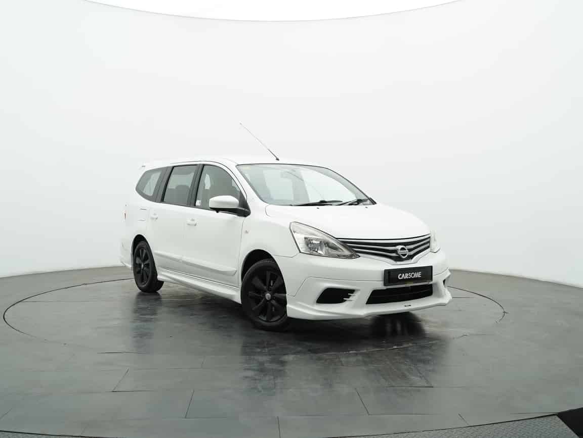 Nissan_Grand Livina_2016_White_B2C_CARSOME