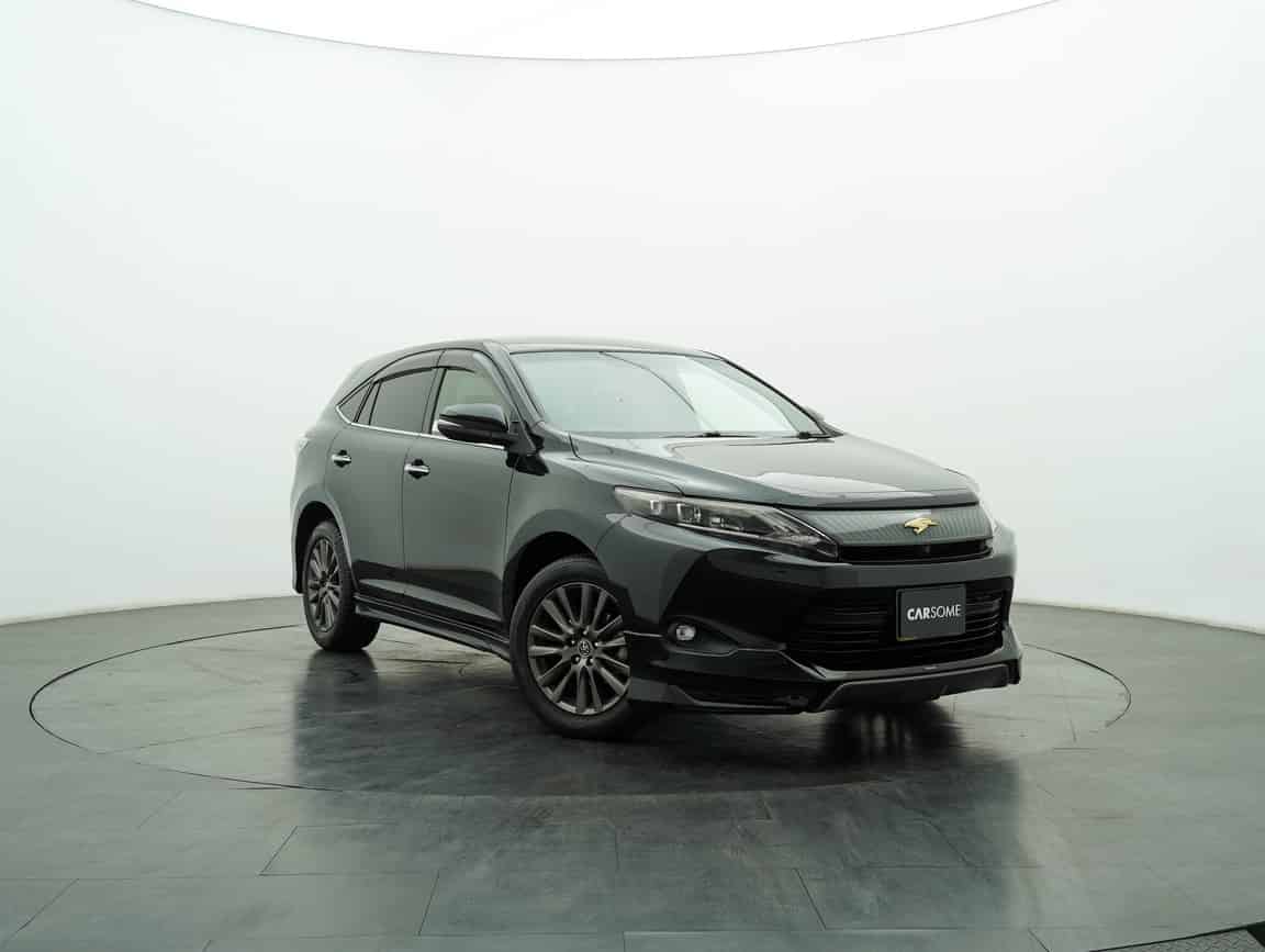 Toyota_Harrier_2017_Black_B2C_CARSOME