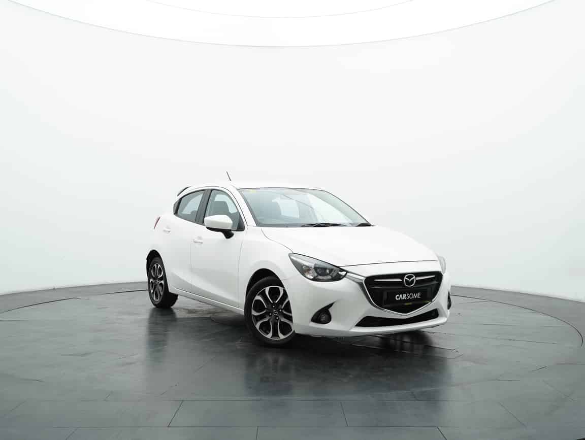 Mazda_2_2017_Putih_B2C_CARSOME
