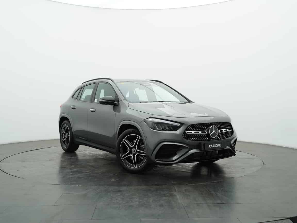 Mercedes-Benz_GLA200_2026_Gray_B2C_CARSOME