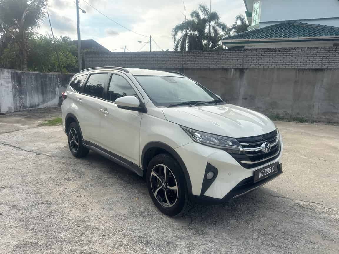 Perodua_Aruz_2019_Putih_B2C_CARSOME