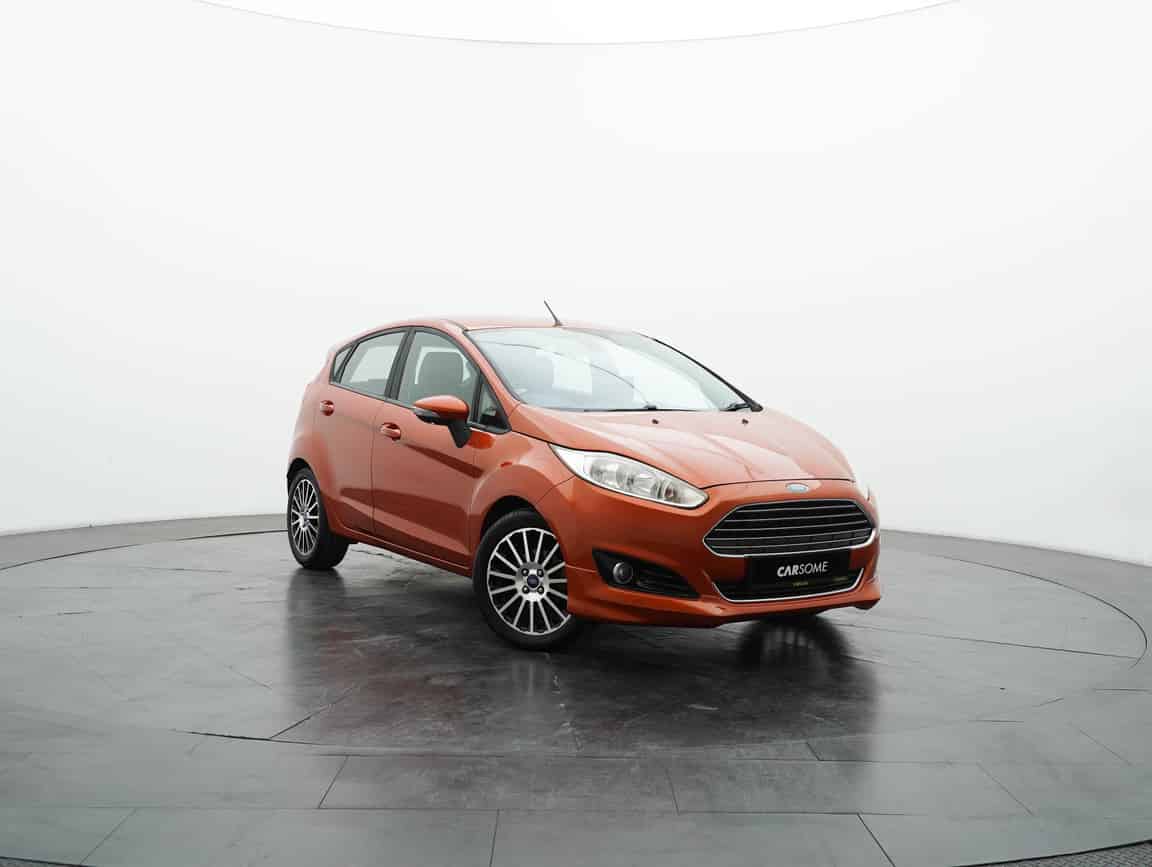Ford_Fiesta_2015_Orange_B2C_CARSOME