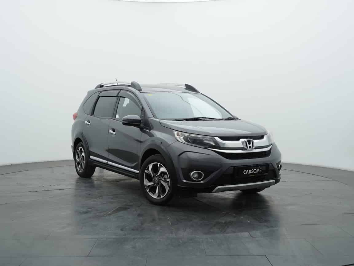 Honda_BR-V_2017_Gray_B2C_CARSOME