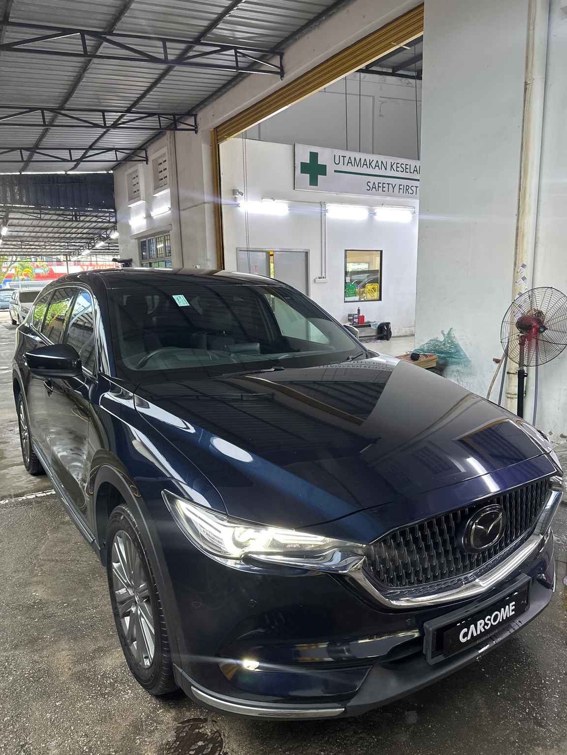 Mazda_CX-8_2024_Blue_B2C_CARSOME