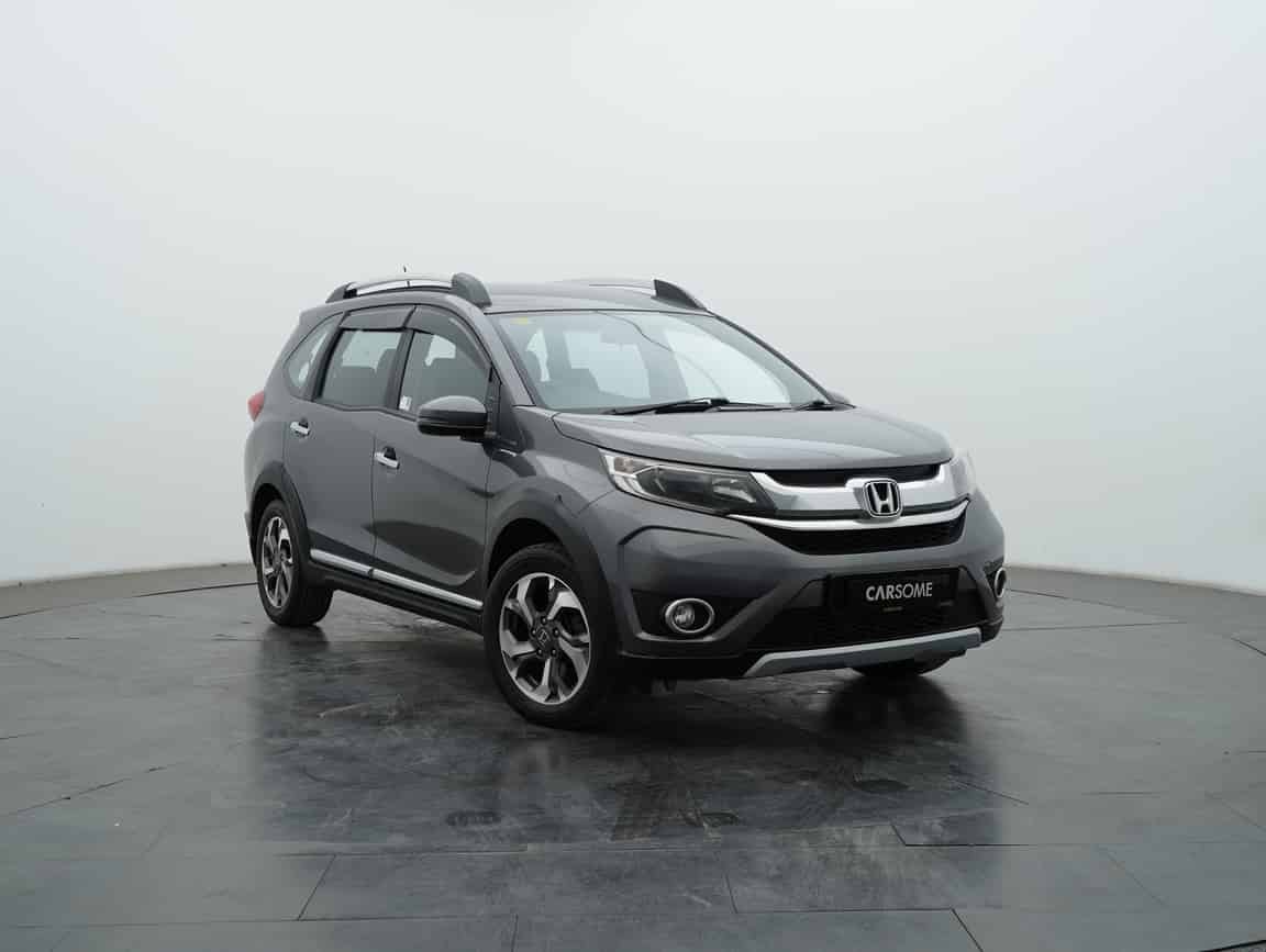 Honda_BR-V_2017_Gray_B2C_CARSOME