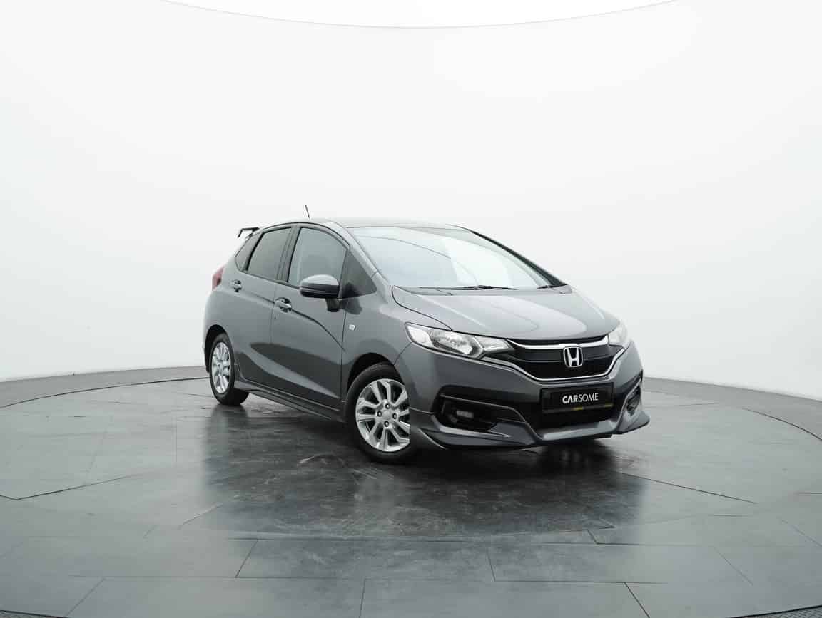 Honda_Jazz_2021_Kelabu_B2C_CARSOME