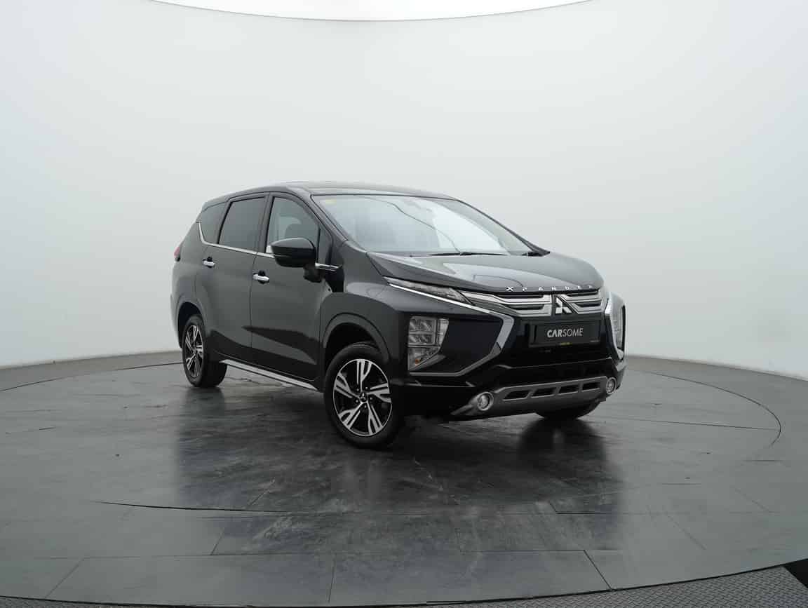 Mitsubishi_Xpander_2023_Hitam_B2C_CARSOME
