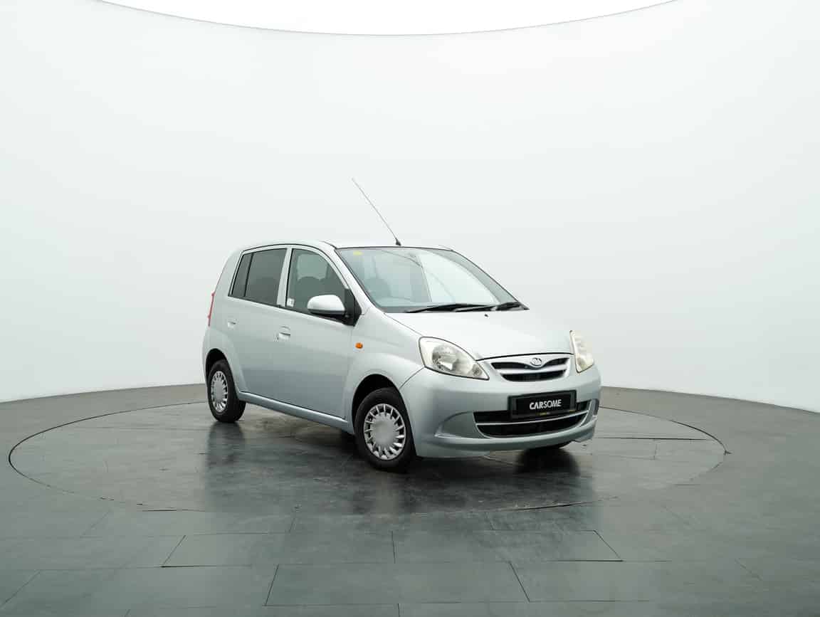 Perodua_Viva_2010_Silver_B2C_CARSOME