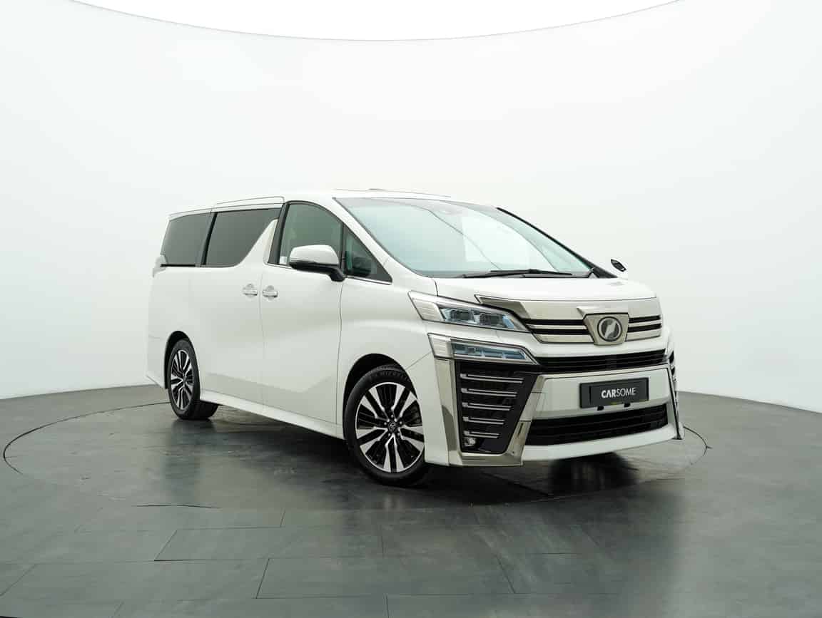 Toyota_Vellfire_2019_White_B2C_CARSOME