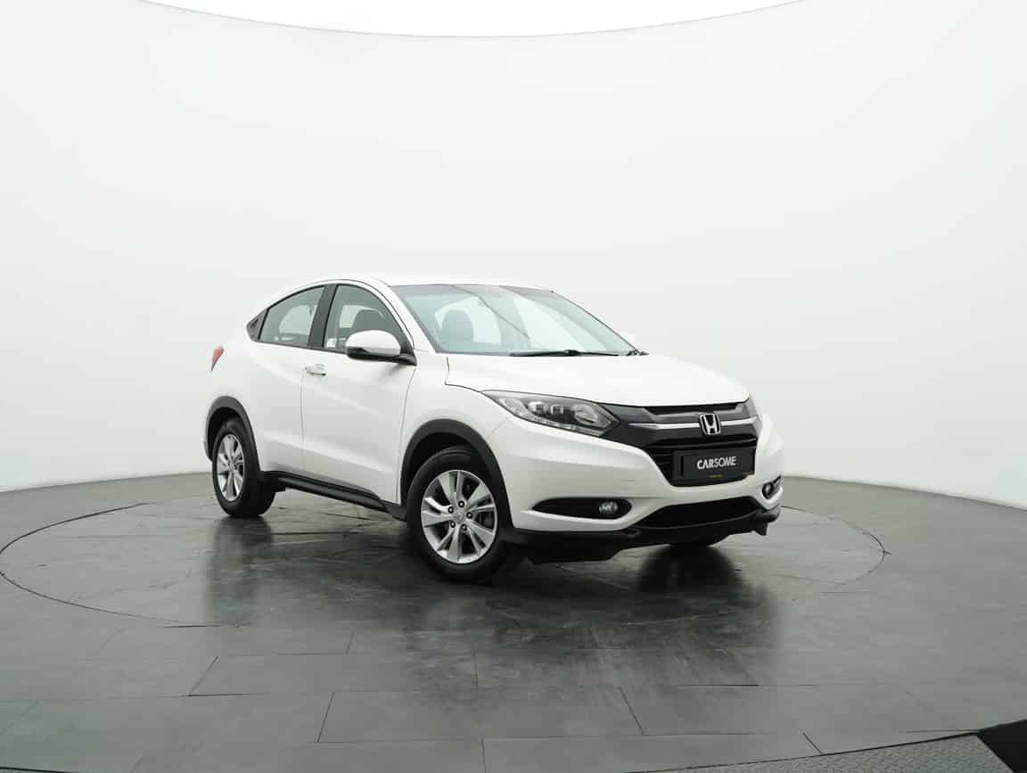 Honda_HR-V_2015_White_B2C_CARSOME